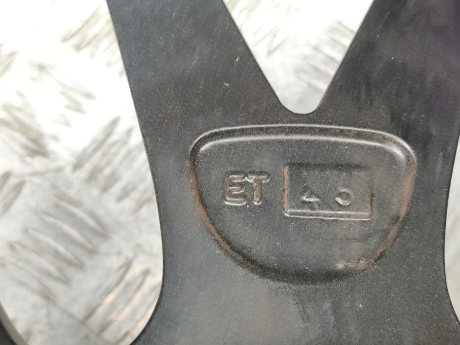 Conjunto 1 Jante 18 8,5J ET35 E 2 Jantes 18 9,5J ET45 5x120 BMW Range