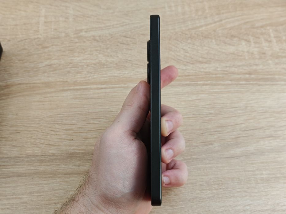 Продам POCO X7 Pro (12/512GB)