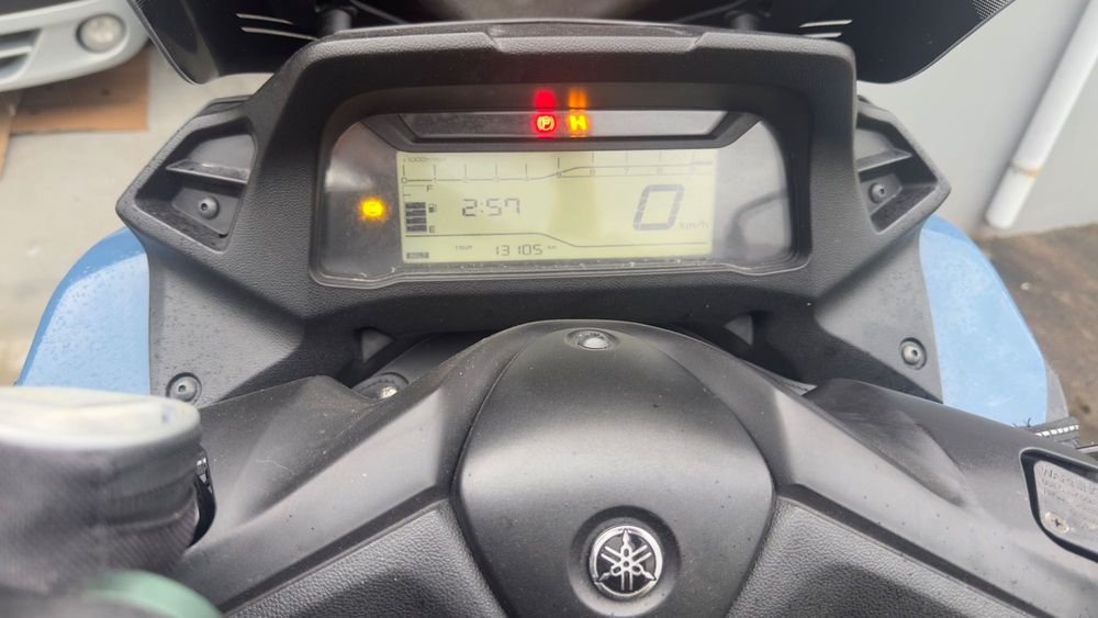 Vendo Tricity 300 em excelente estado