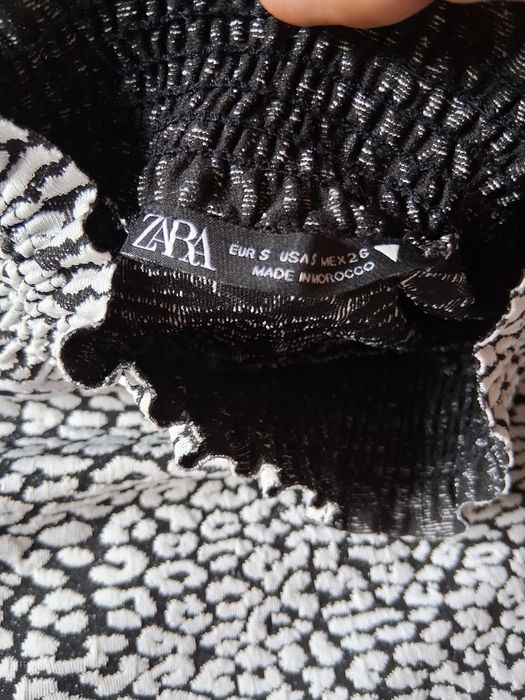 Blusa Zara, preta/branca, Tam S (Portes incluídos)