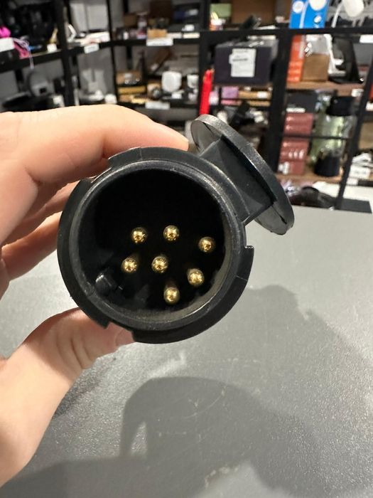 Gniazdo przyczepki 7/7 Adapter