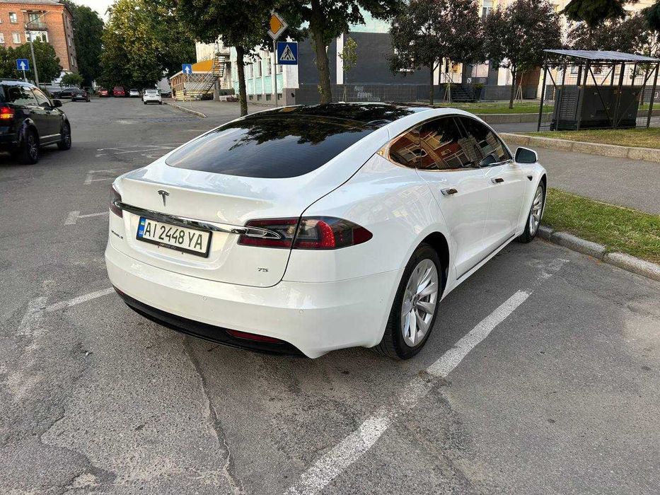 Tesla Model S 2017 VIN 5YJSA1E19HF218531 фото оголошення 5 з 23