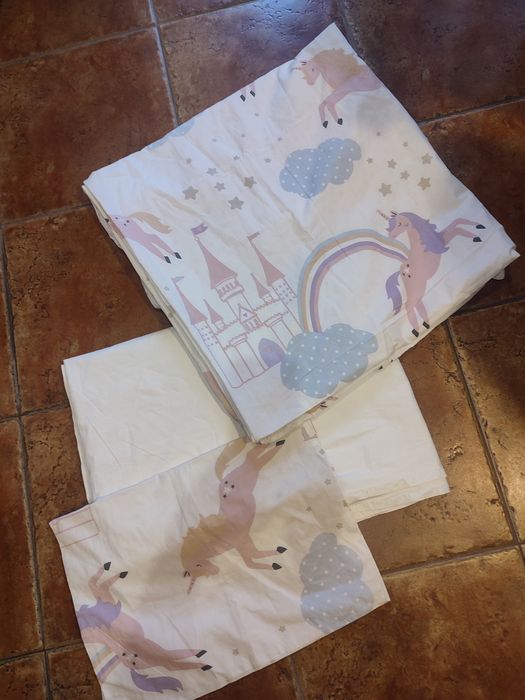 Постельное белье  двухспальное пододеяльники простыни