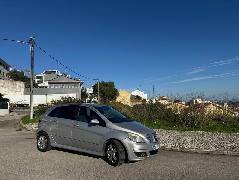 Mercedes-Benz B180 D