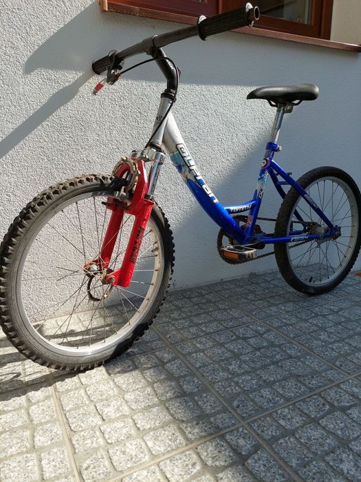 Продам недорого дитячий ровер в доброму стані