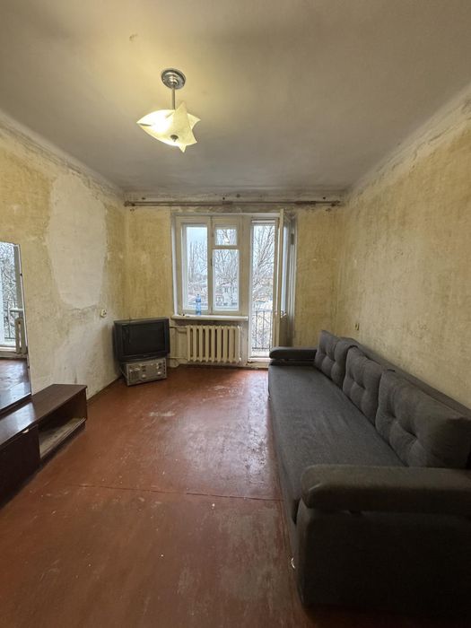 Продам 2-к квартиру, 4/5 эт, на Б.Хмельницкого/Мечникова (3-251-850)