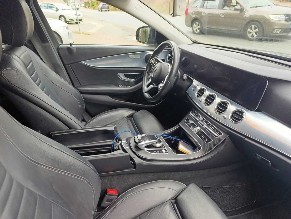 Mercedez-Benz E220 D AMG