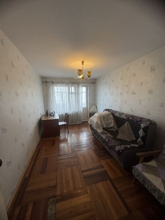 Продаж квартири 1Південний мкр-н (4поверх)