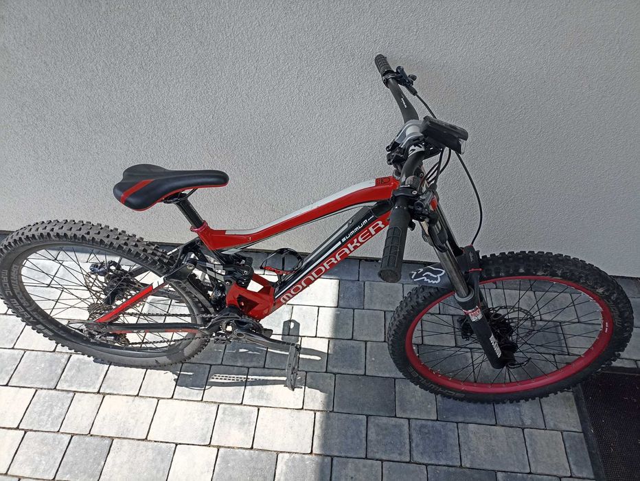 Rower zjazdowy typu Full Mondraker Summum Pro