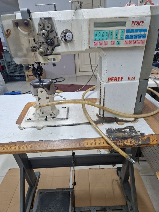 Máquina pfaff 2 agulhas