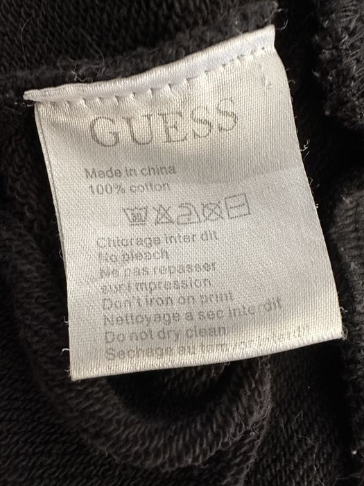 Czarna bluza kangurka z kapturem guess xs s m