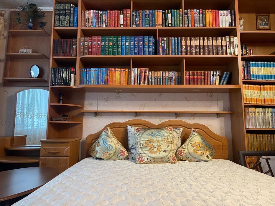 Квартира 3-кімнатна (район АТБ, стоматології дента люкс)