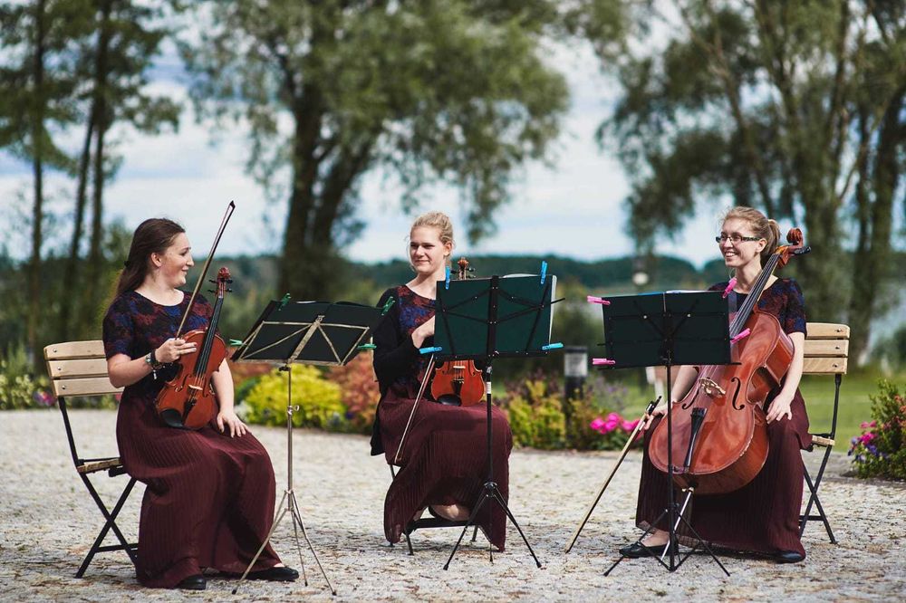 Oprawa muzyczna ślub, skrzypce, śpiew, gitara, wiolonczela.