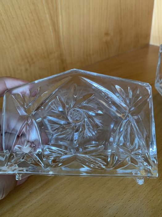 2 Suportes de vidro cristal, para guardanapos.