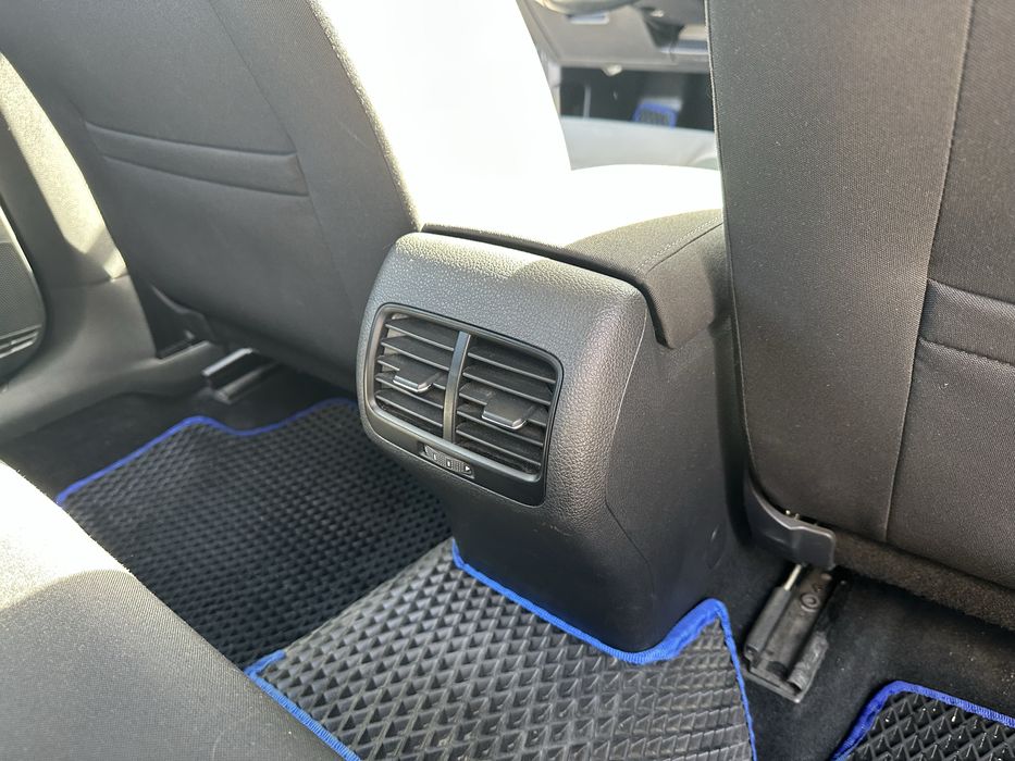 Volkswagen e-Golf 2015