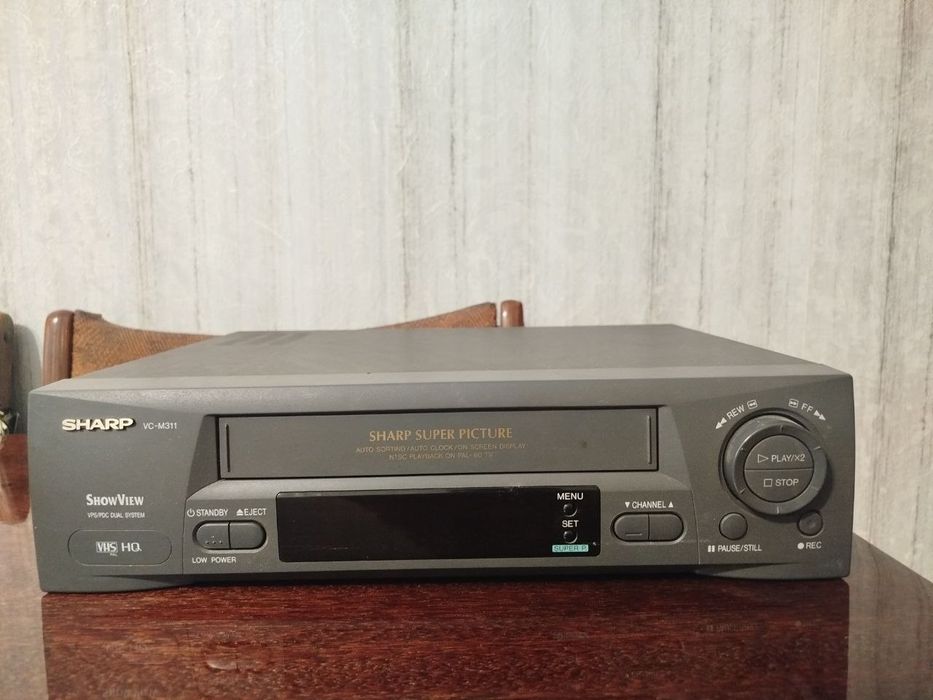Відеомагнітофон  sharp vc-m312