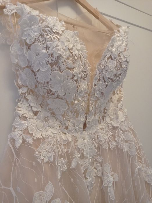 Piękna suknia ślubna