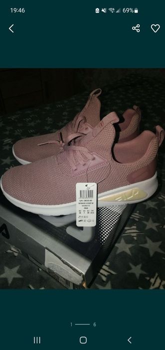 Продам новые оригинальные кроссовки Fila
