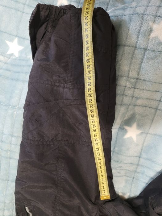 Прожам зимові лижні  штани чорні з підтяжками на 2-3р. Розмір 98