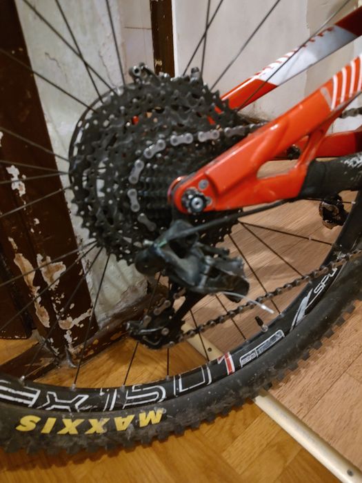 Kross moon 3.0 M 17"