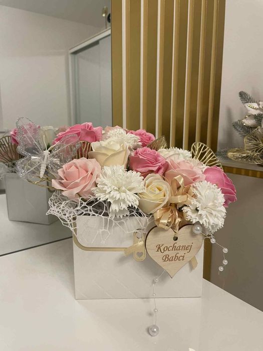 Bukiet z kwiatów mydlanych