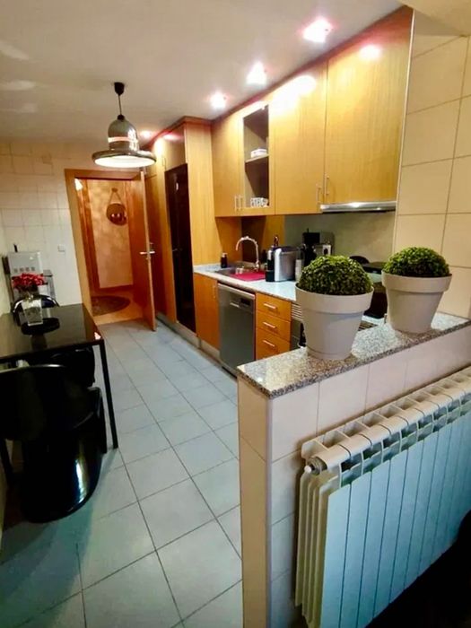 Vende ou aluga-se T1 luxo Campo, Valongo. Porto