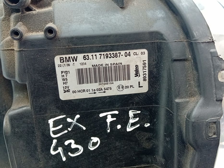 Ótica / farol esquerda BMW 1 (E87)