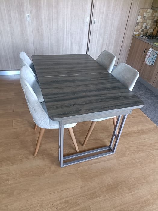 Mesa de jantar + 6 cadeiras