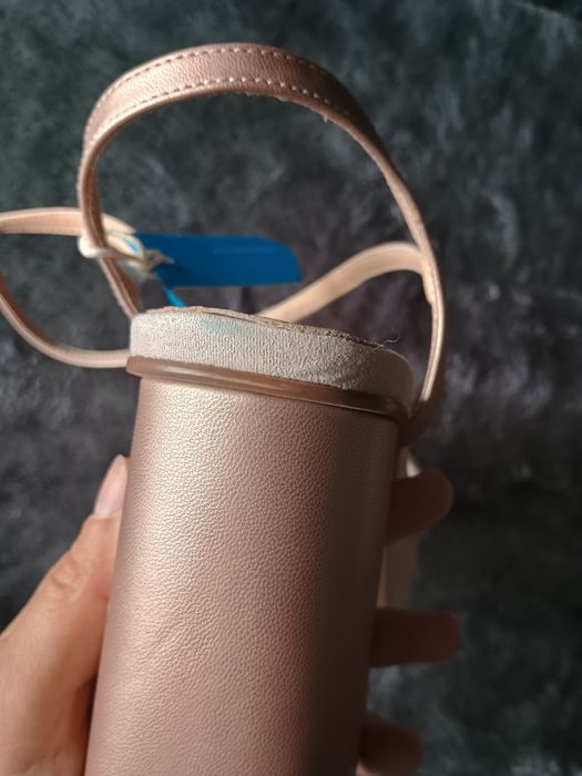 Sandały na wysokim obcasie klockowym mtng.