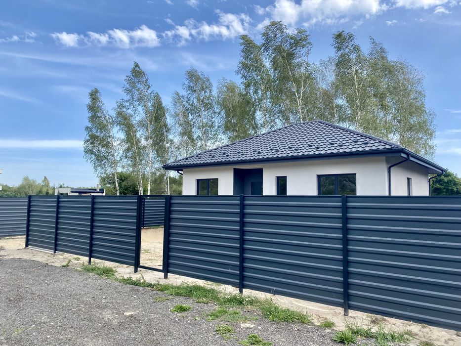 Продаж сучасного будинку в стилі «американка»