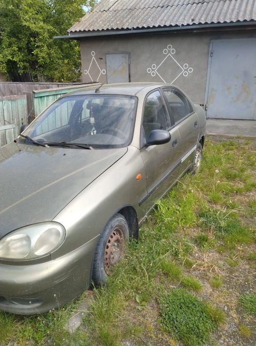 Автомобіль ланос