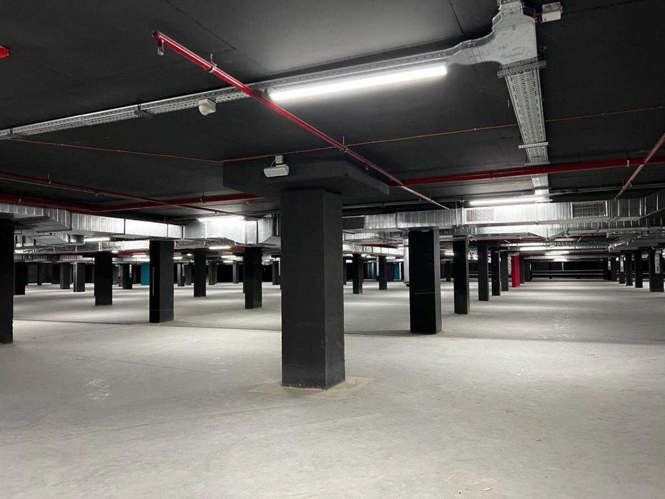 АКЦІЯ Паркомісце,гараж,угорники,паркова алея,паркінг підземний