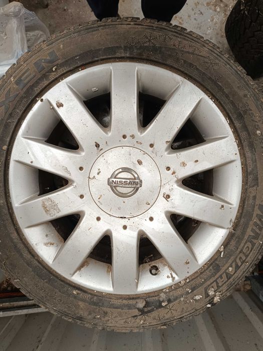 Opony z felgami nissan zimowe komplet 4 sztuki 18