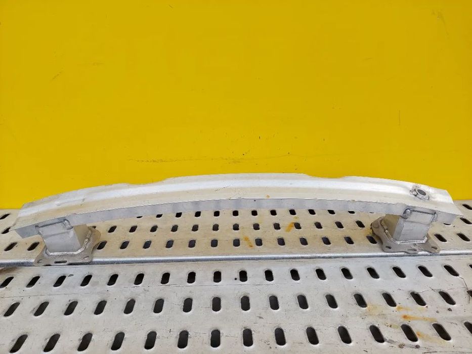 audi a6 c8 belka pod zderzak tył