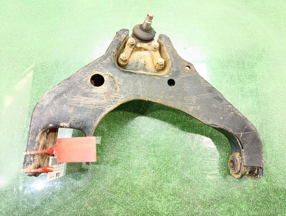 Braço Suspensão Inferior Frente Direito Mitsubishi Montero