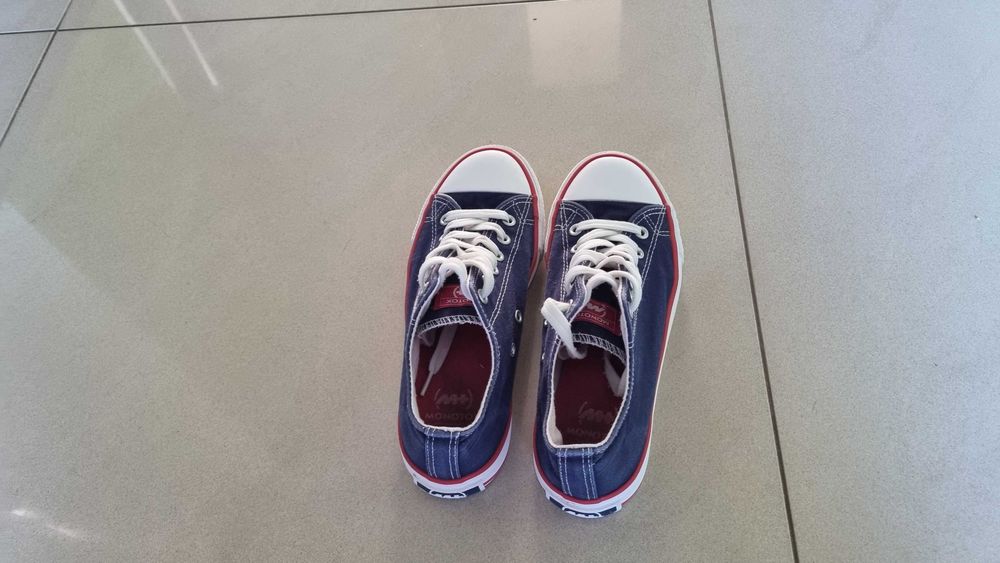 Trampki dziecięce rozm. 36