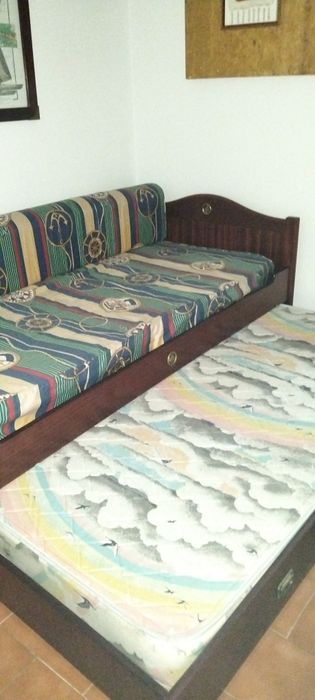 Cama/Sofá- Para desocupar URGENTE