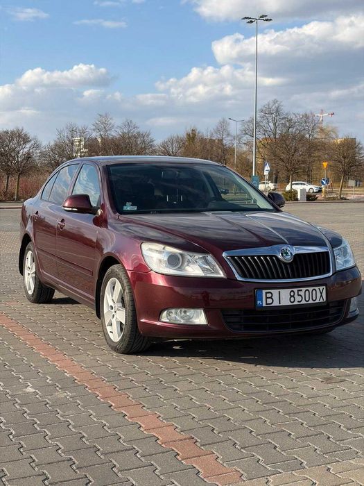 Skoda Octavia 1,9TDI 105 KM 2010r.  w kolorze Rosso Brunello Metallic