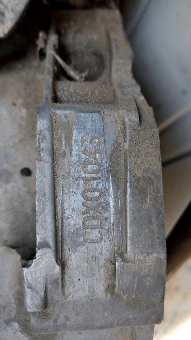 Продам дві коробки передач руч,на ауді 80  б3/4.