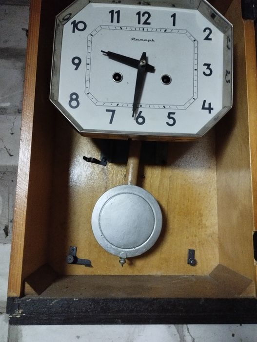 Годинник настінний