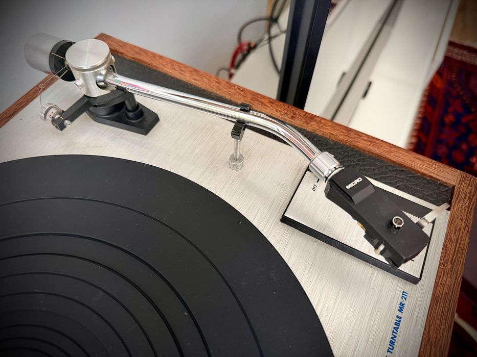 Micro Seiki Gira-discos vintage (1972-1975)