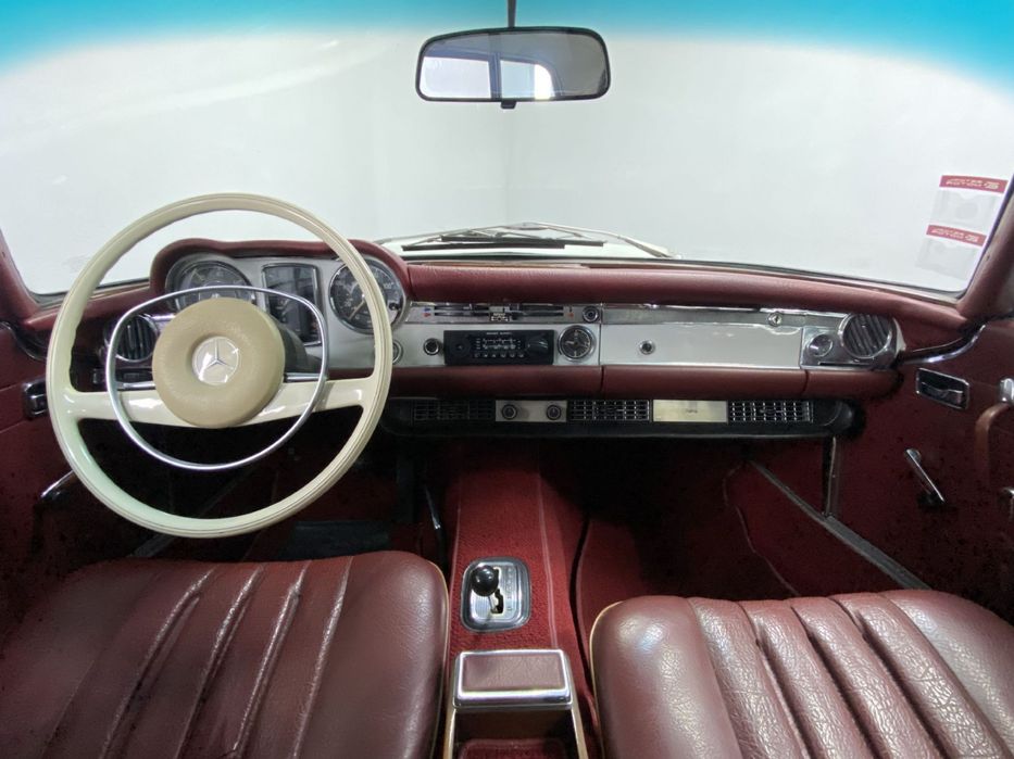 Mercedes-Benz SL 280