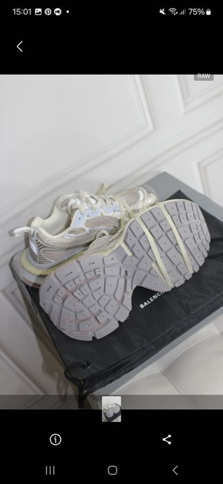 Balenciaga  3xl dirty beige  37 Розмір 24-25,5см