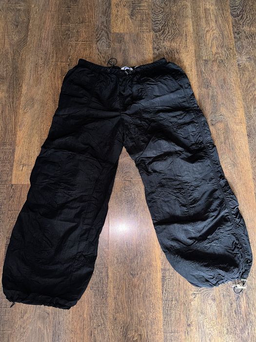 Штани Parashute - Bershka | чорні | розмір L