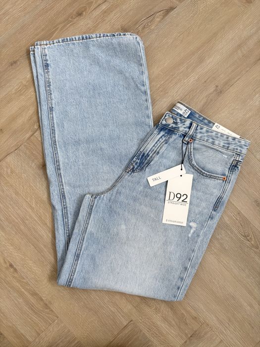 Jeansy D92 Stradivarius