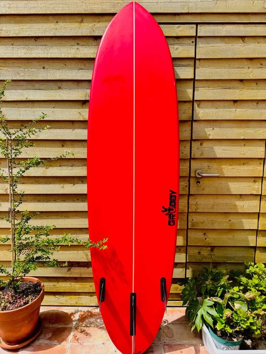 PRANCHA SURF MID-LENGTH 7´2" impecável com capa e quilhas 2+1