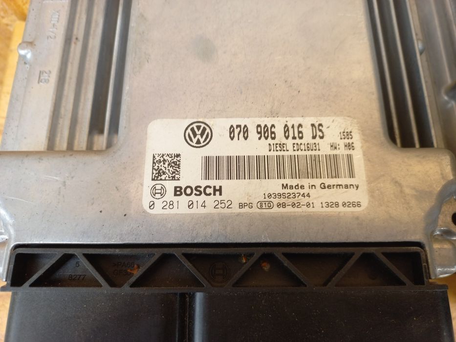 VW T5 t5 т5 2,5 2.5 BNZ AXD ЕБУ Комп'ютер Блок управління двигуном