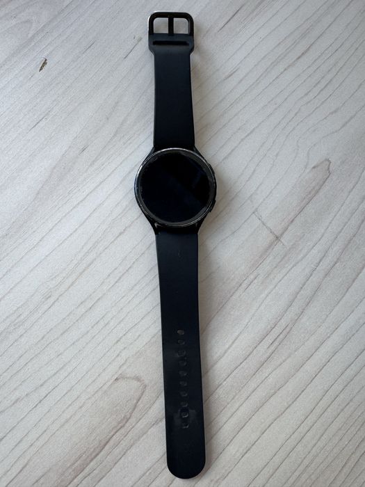 Продаю Samsung Galaxy Watch 4 Classic