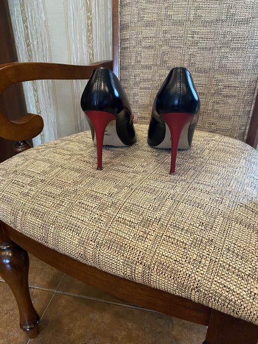 Жіноче взуття