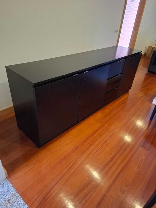 Móvel de Sala Preto